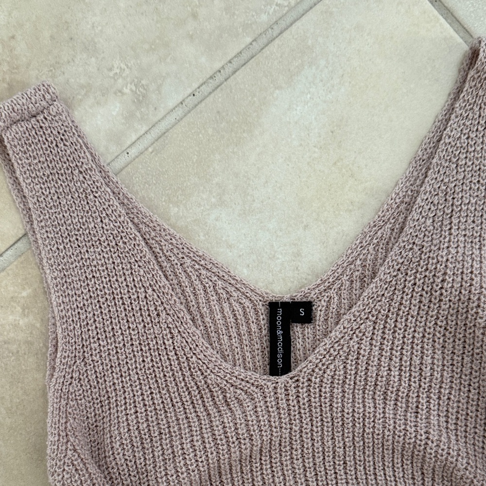 Moon & Madison. Mauve  Knit Tank Top